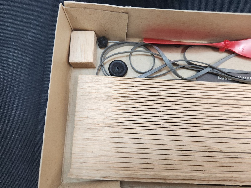 Vintage Balsa model plane kit Comet Ercoupe 3407 24" span