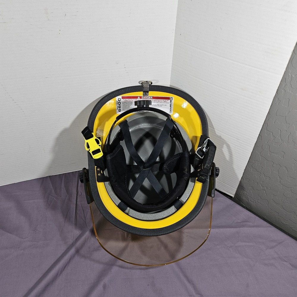 Cairns MSA 660C Metro Fire Helmet Size Medium 4" w/ Tuffshield Faceshield