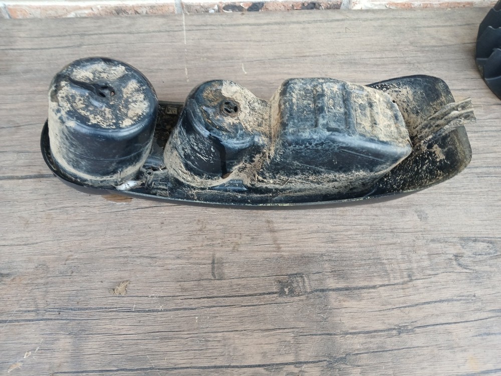 John Deere 120 Cup Holder