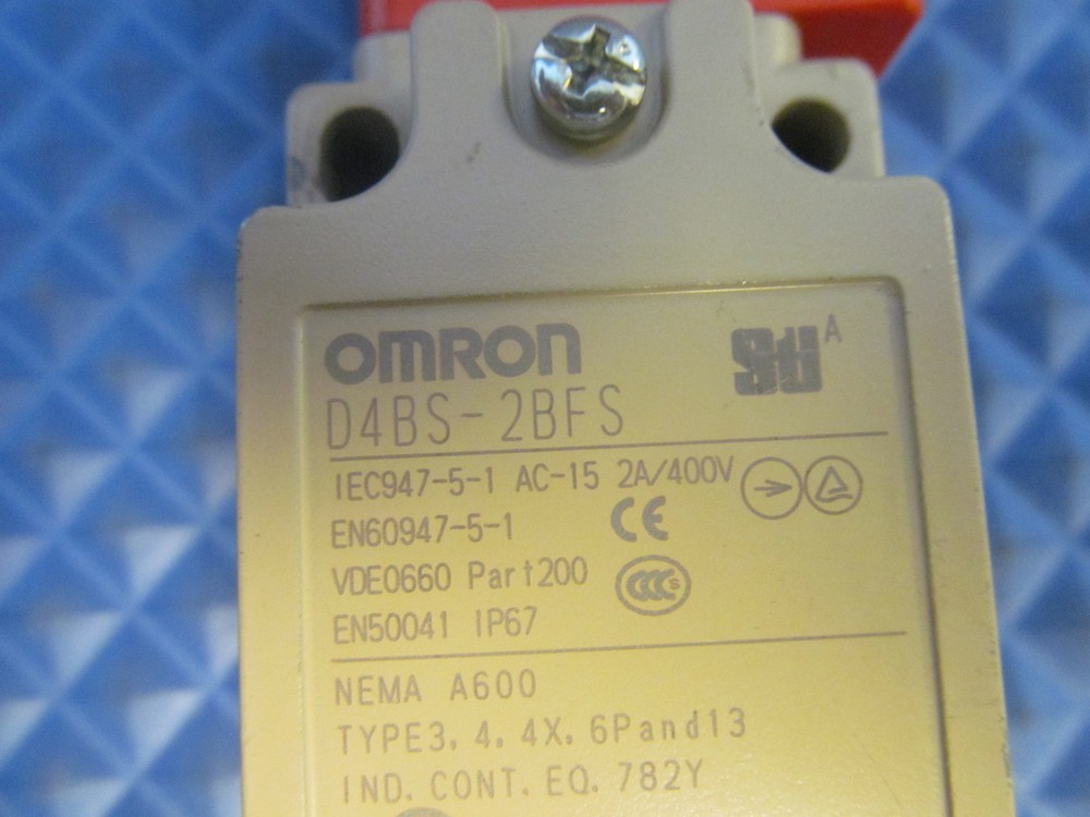NOS Omron Limit Switch D4BS-2BFS 400V (D4BS 2BFS)