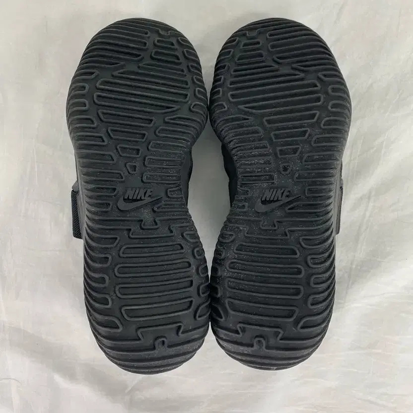 Nike Communter SE Gorpcore Sneakers 270 Official