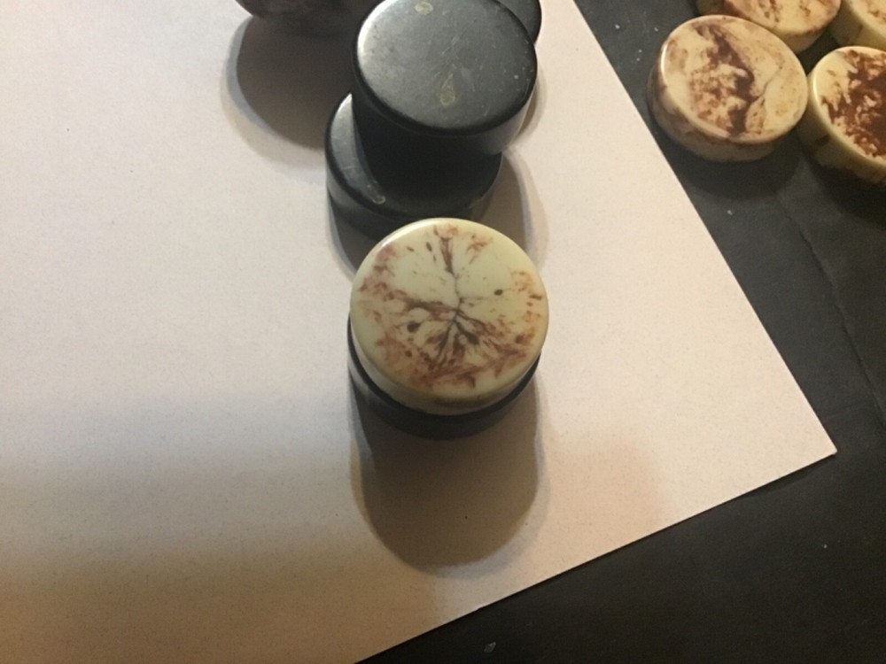 LOT 12 CATALIN Backgammon ? Marbleized Bakelite discs from estate..