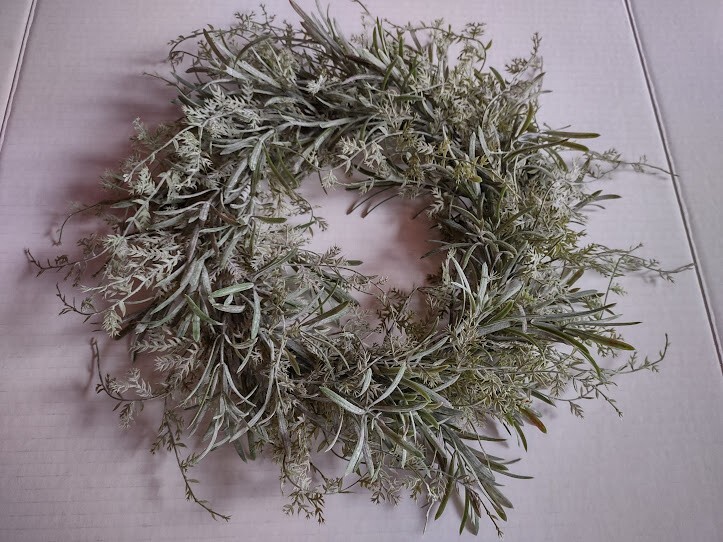 Artificial 14" flocked grassy mixed candle ring