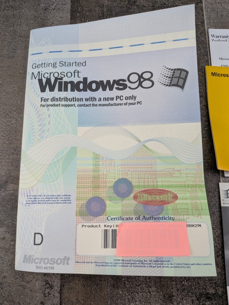 MICROSOFT WINDOWS 98 1ST EDITION FULL OPERATING SYSTEM & Windows 98 Starts Here