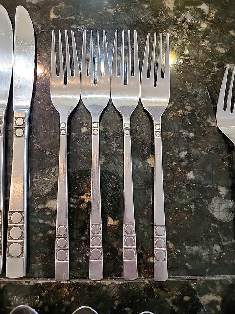 Mcm United Silver Company SONOCO Pattern Dots Spots Stainless Flatware 27 PCs