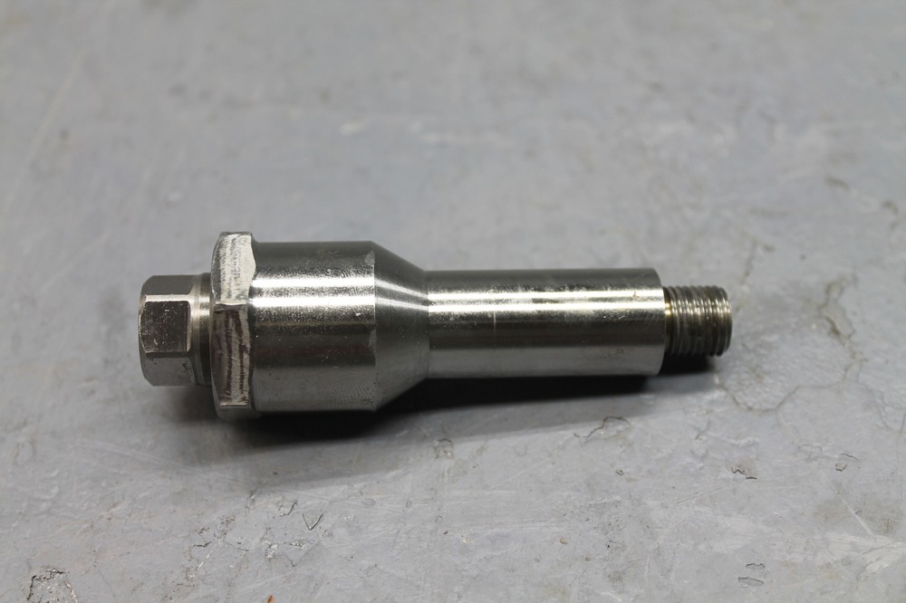 2010 TRIUMPH THUNDERBIRD ENGINE MOTOR OIL PUMP