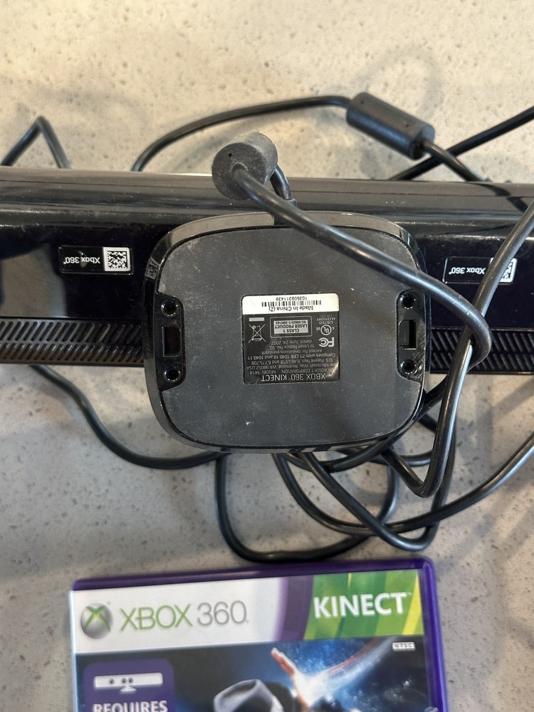 Xbox 360 Kinect Sensor 2 Game Bundle: Kinectimals & Michael Jackson