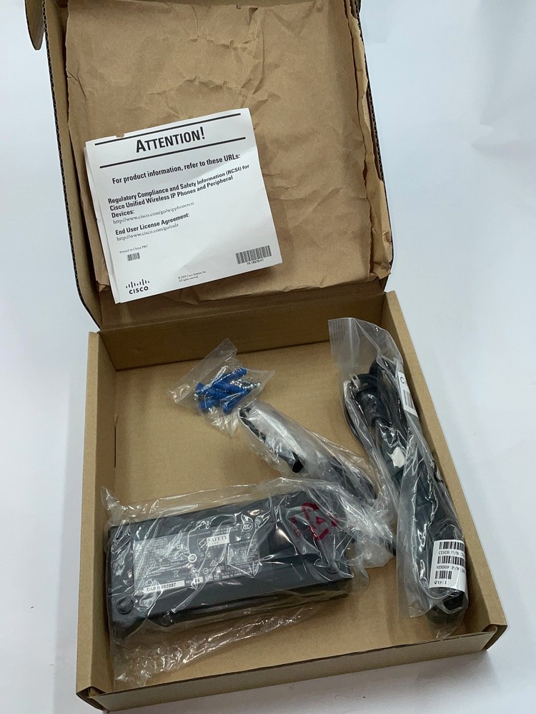 Cisco CP-MCHGR-7925G-BUN Multi-Charger. Open box.