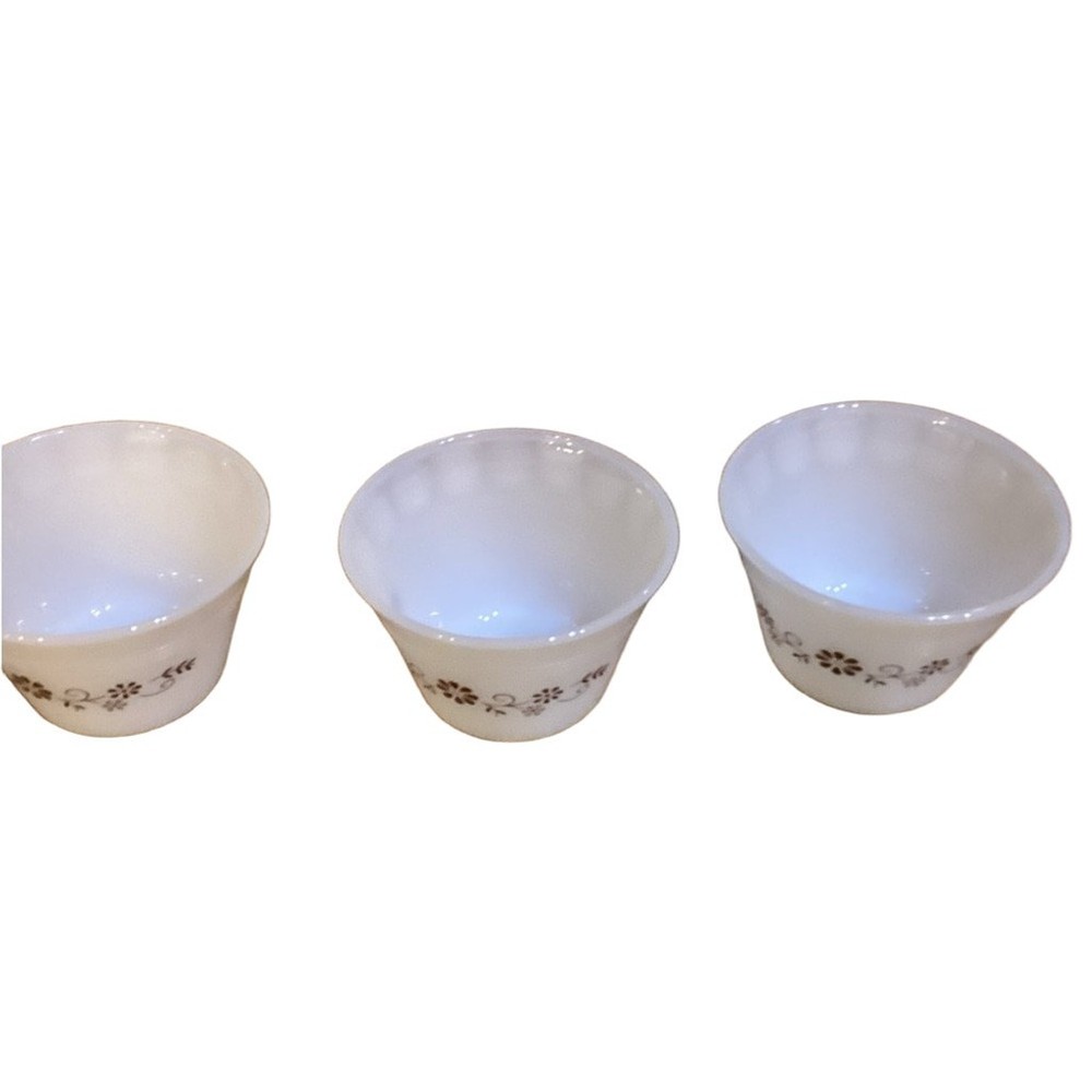 624. VINTAGE DYNAWARE PYROREY 5 PIECE BAKEWARE SET