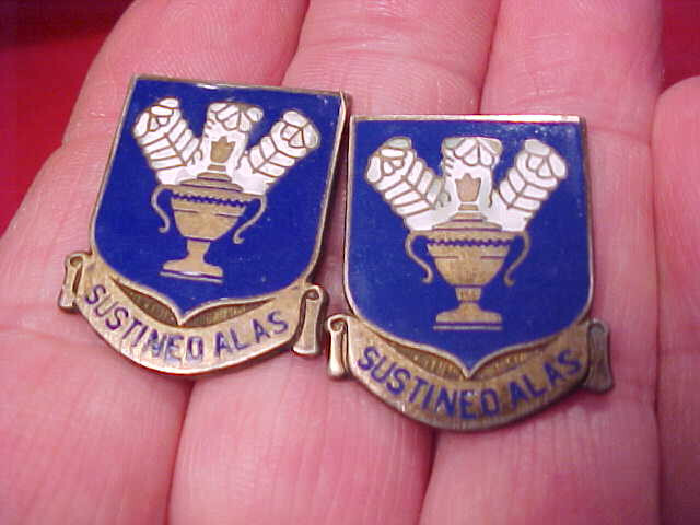 Lot WW2 Sterling US Air Force Technical Training Command DUI Pins Sustineo Alas