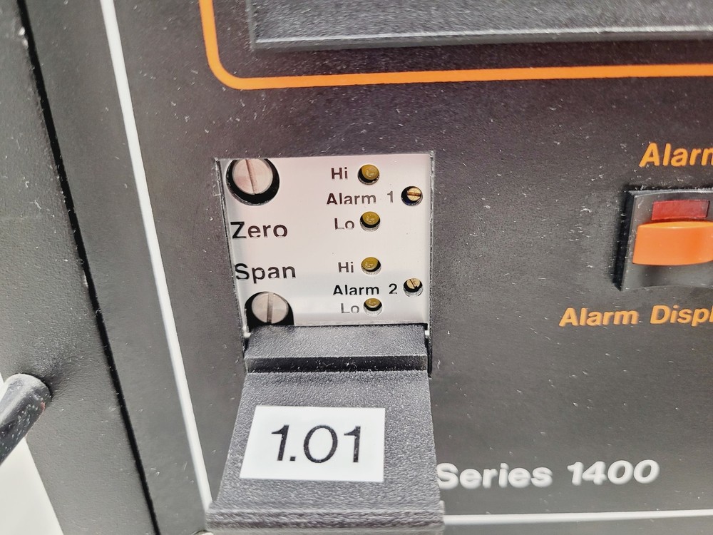 Servomex Analyser Series 1400 CO2 analyser Lab