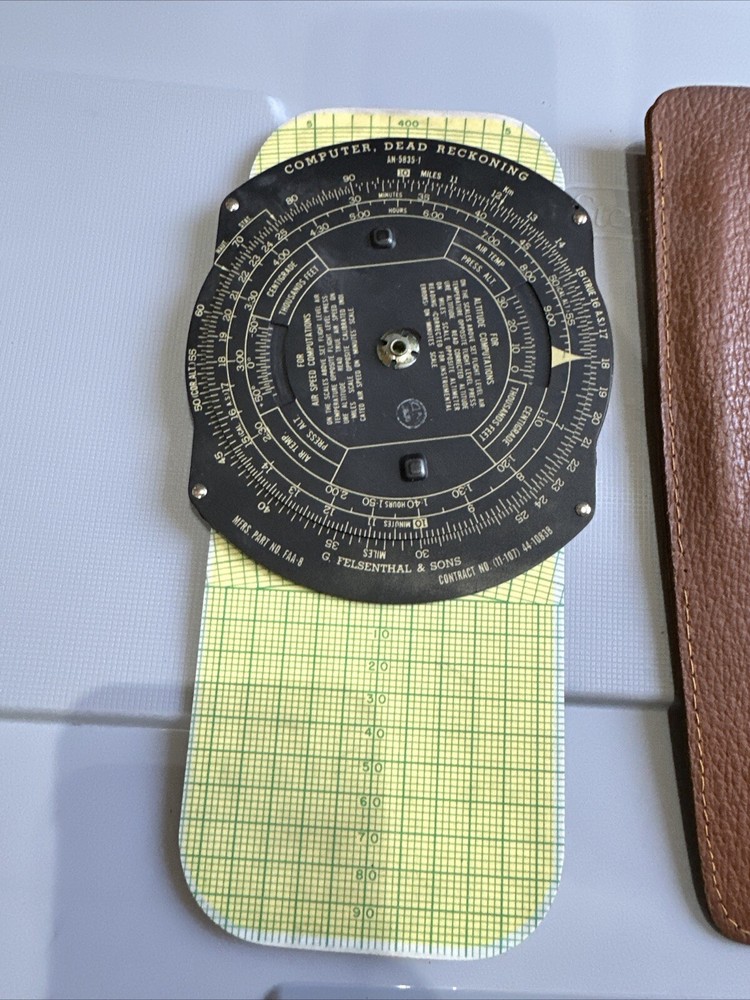 US NAVAL AVIATOR’S DEAD RECKONING COMPUTER W/CASE-AN-5835-1