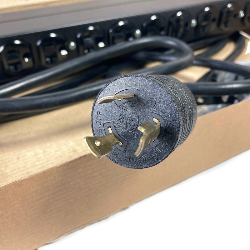 APC AP9564 1U Rack-Mountable Basic Power Distribution PDU 10-Outlets - New