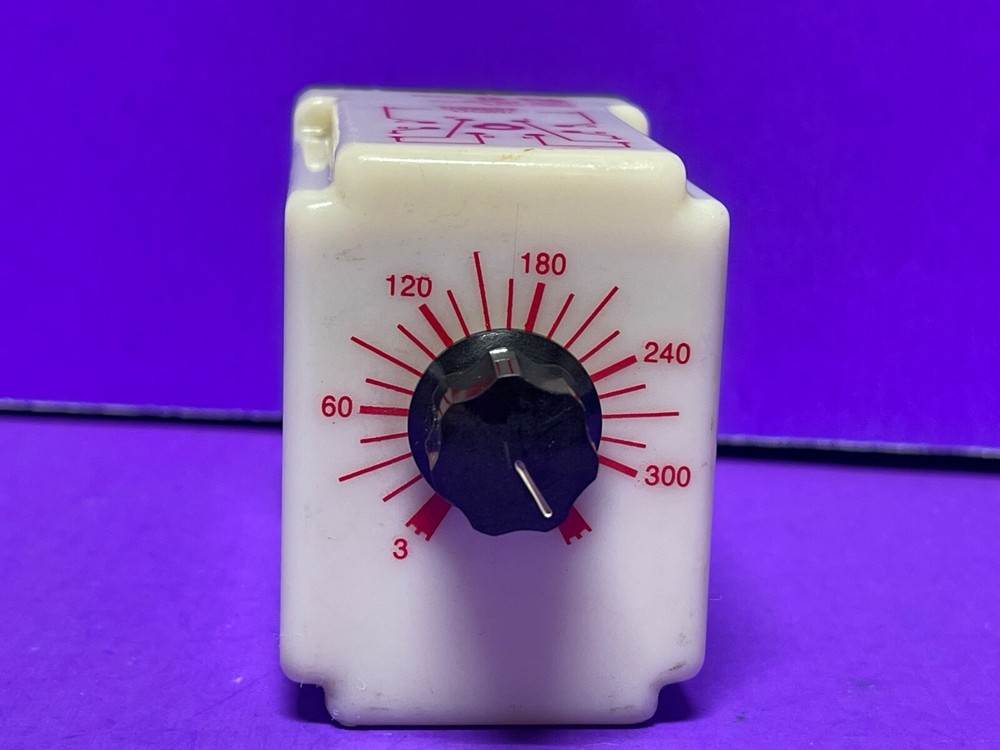 Dayton 5X830F Solid State Time Delay Relay 3-300 sec 120 VAC coil, 8 Pins