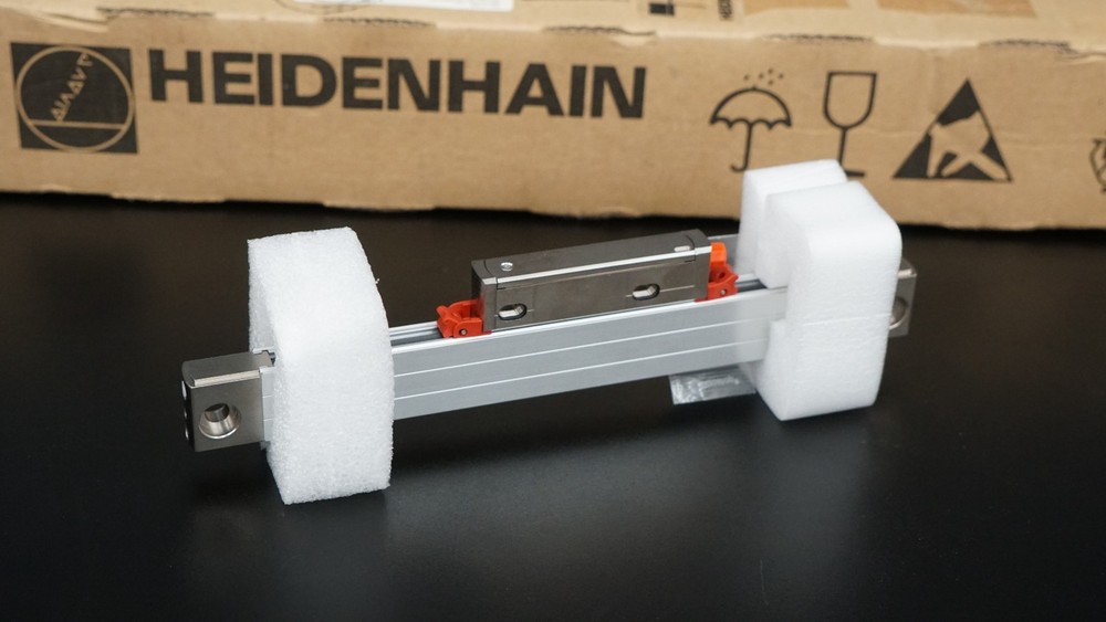 HEIDENHAIN 557644-03 Linear Encoder Scale LC493F, 170mm, 5.0um
