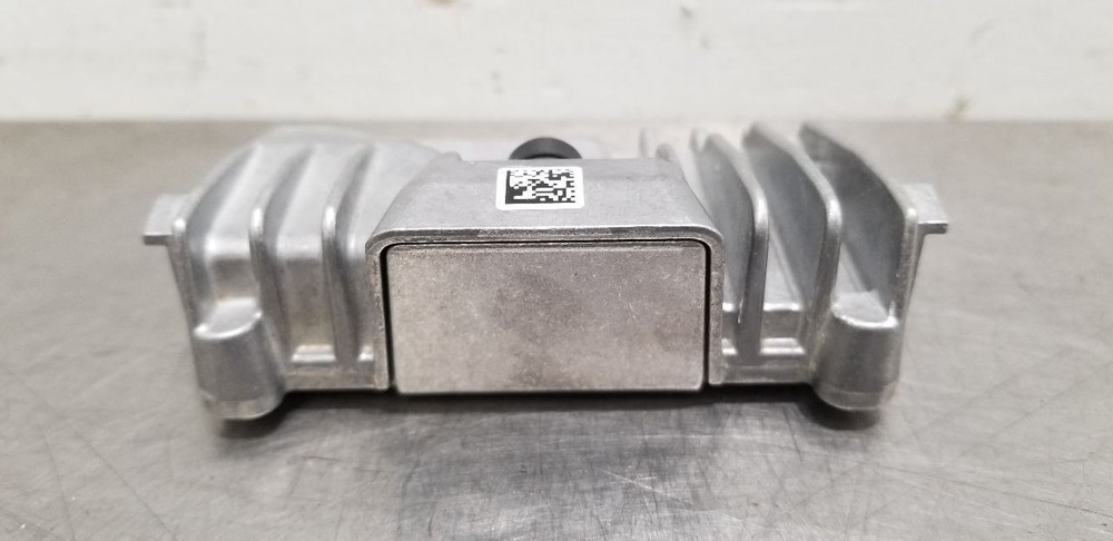 24 CHEVY SILVERADO 1500 FRONT VIEW WINDSHIELD CAMERA PROJECTOR 85011463