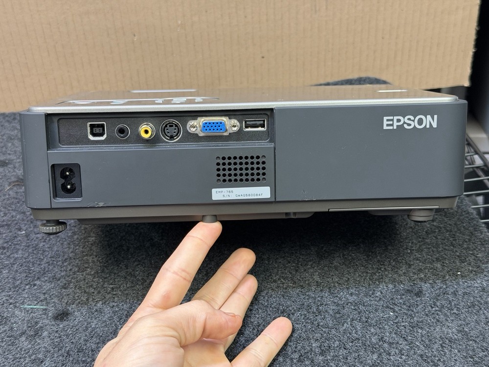 Epson PowerLite 765c 3LCD Multimedia Projector w/ Case, Remote, Cables, Manuals