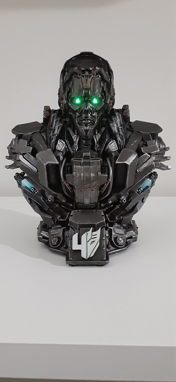 Preowned Prime 1 Studios Lockdown Bust Transformers Age Of Extinction