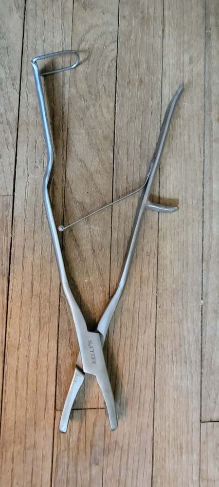 Kelly's equine cap extractor