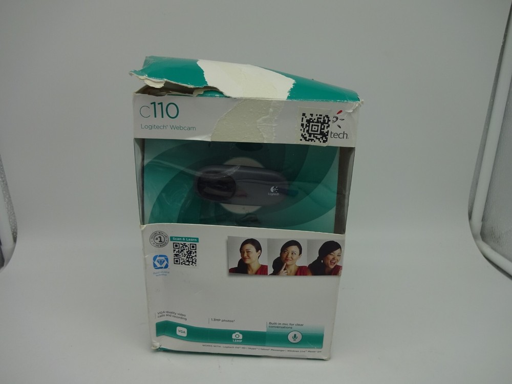 Logitech C110 Webcam 1.3MP Photos Built in Mic New Open Box (XJ)