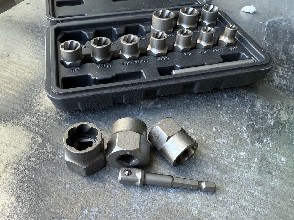 15Pcs Bolt Extractor Kit 3/8" Dr. Impact Bolt & Nut Screws Stud Remover Socket