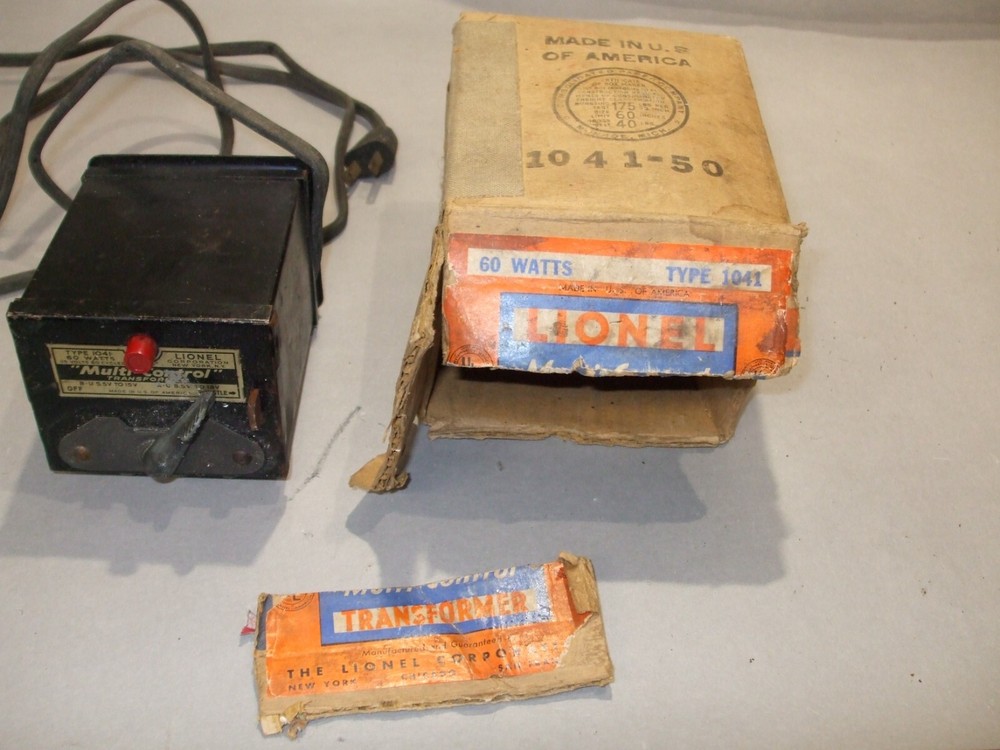 LIONEL TYPE 1041 Train TRANSFORMER with Box