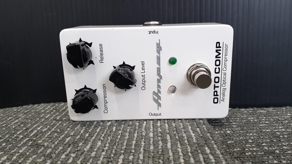 AMPEG Model OPTO COMP Compressor