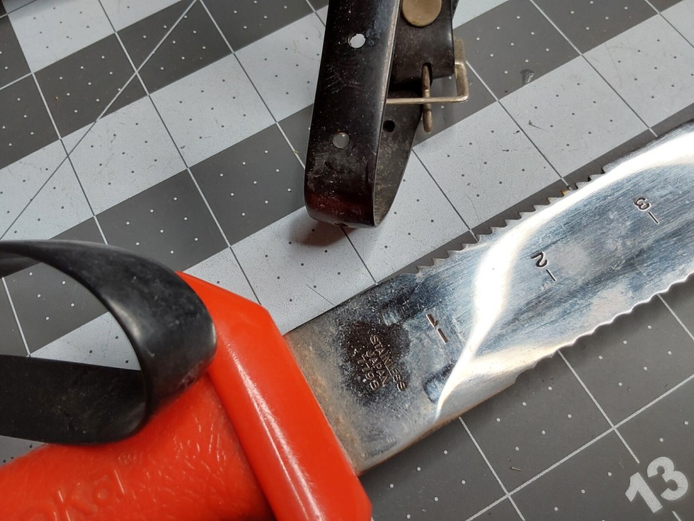Wenoka Divers Knife Fixed Blade Model 7793