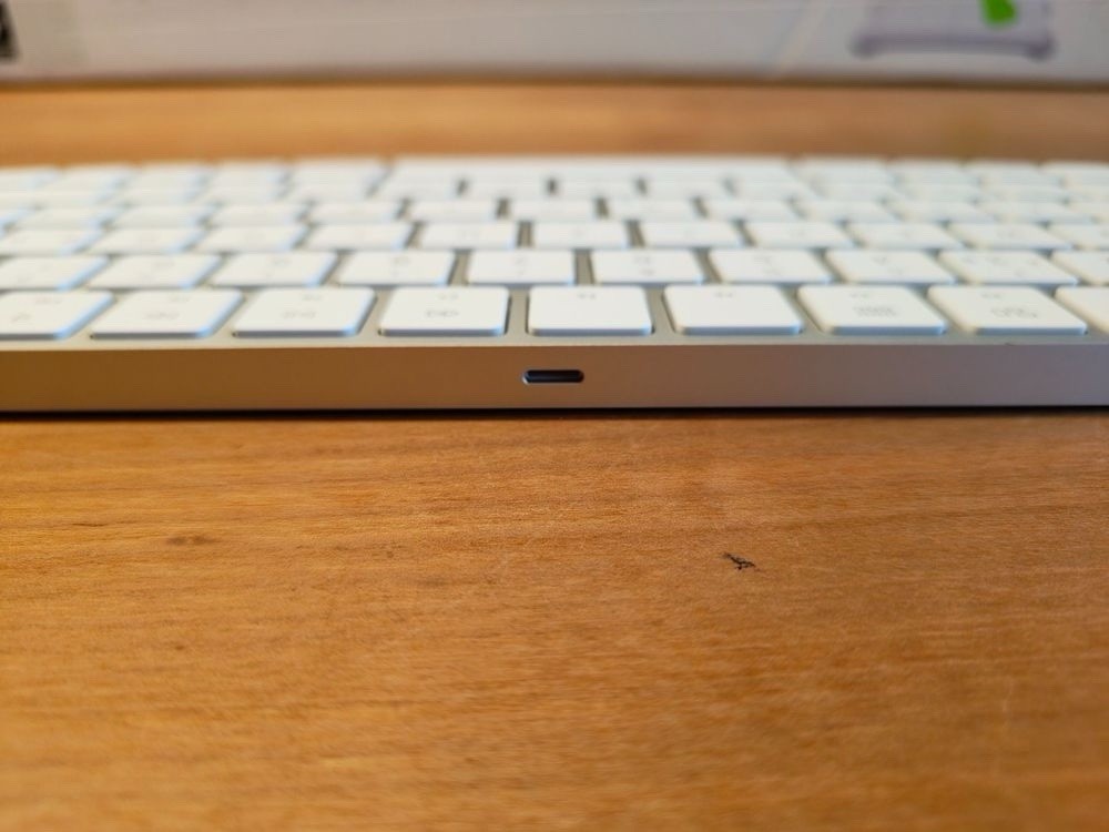 Apple Magic Keyboard & Magic Mouse 2 Bundle, Wireless, QWERTY, White/Silver