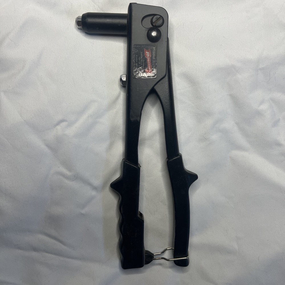 Arrow RL100 1/8" & 3/16" Rivet Tool AB