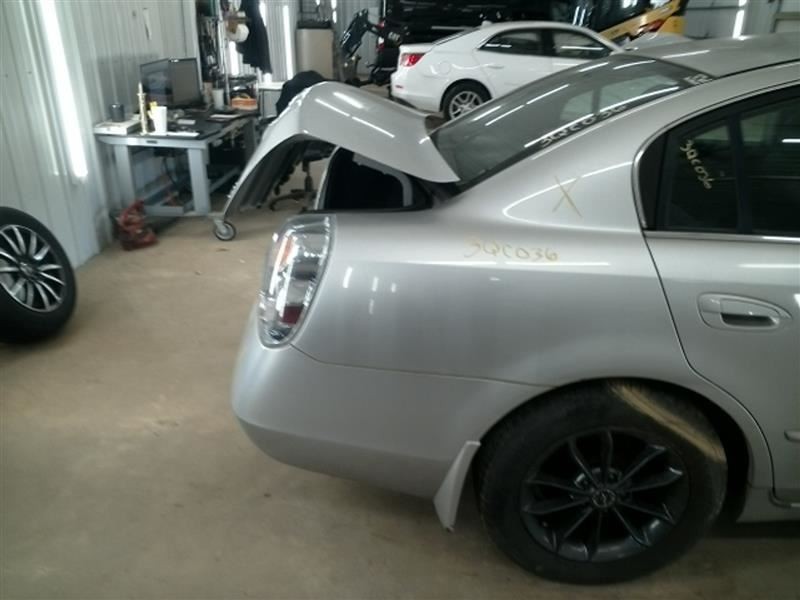 ALTIMA 2004 High Mounted Stop Light 104551475