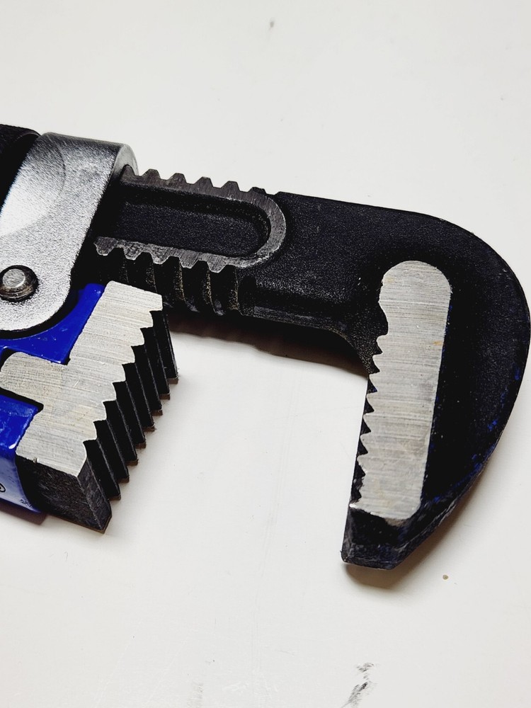 Grip 14" Adjustable Locking Pipe Wrench
