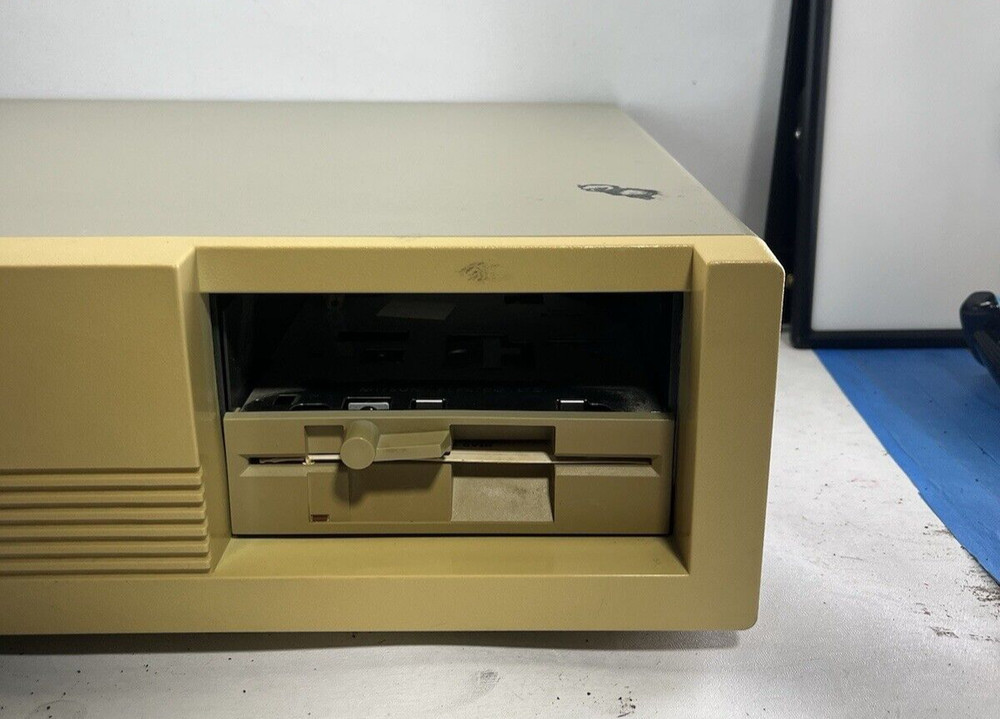 DTK COMPUTER SHO TRONICS TURBO JET 88-10 DATA-1000 CLONE COMPUTER