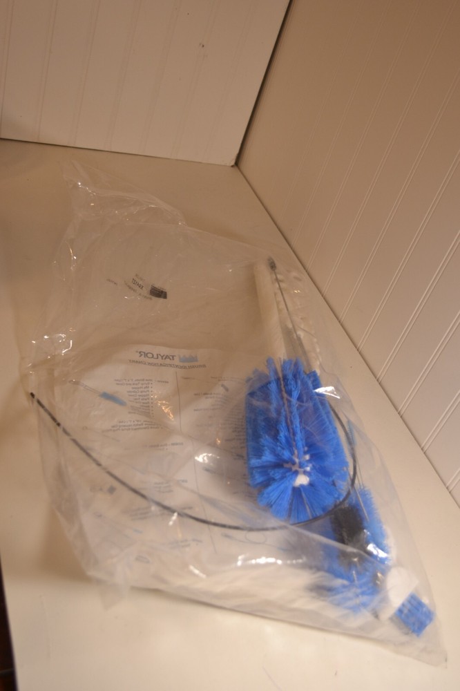 Taylor  X44127 Shake Brush Kit