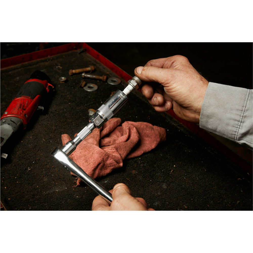 Milwaukee Tool 3/8" Drive 5/8" Spark Plug Socket