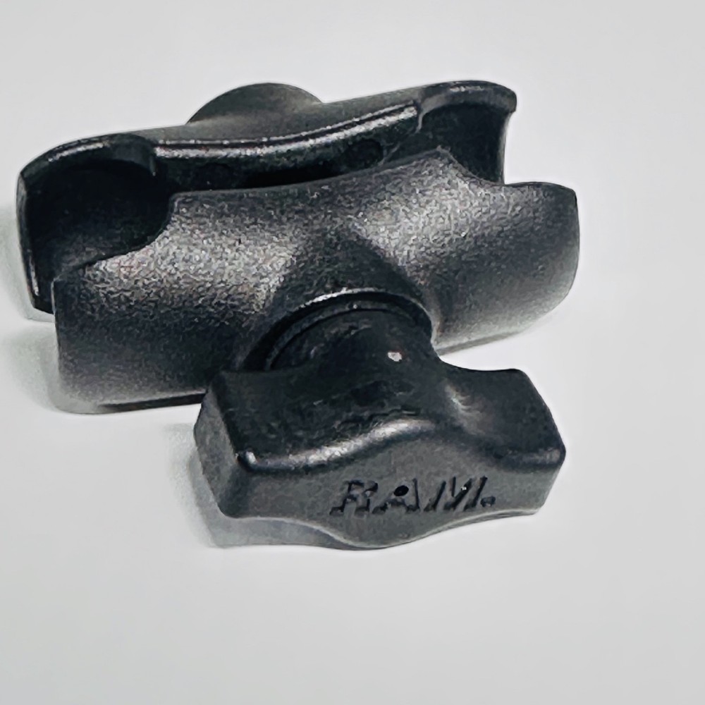 RAM Mount Plastic 1.5'' Ball 2.25'' Double Socket Short Size Arm RAP-201U-B