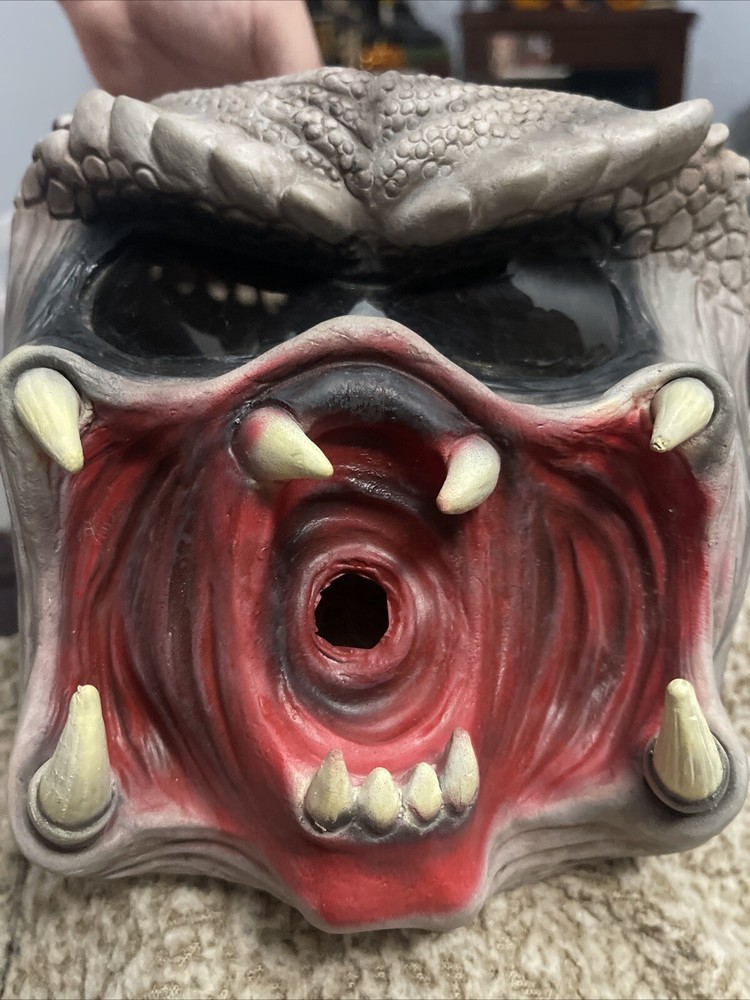 Alien Vs Predator Mask