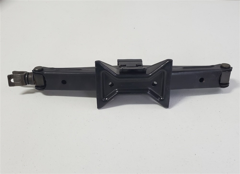 Mitsubishi Jack Set MB845152