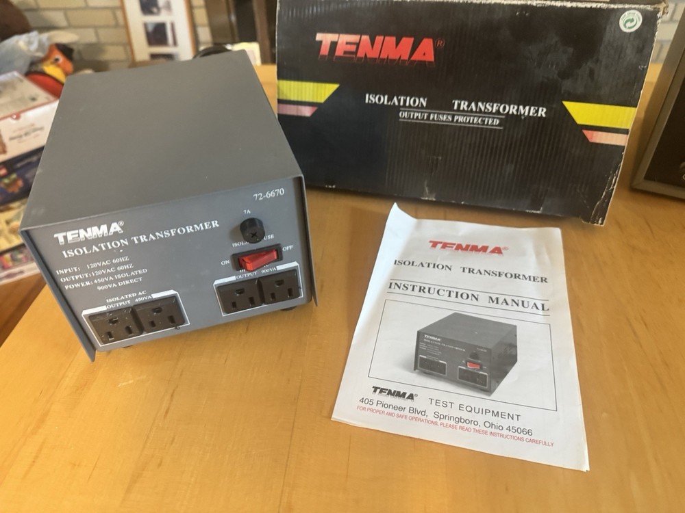 B & K Precision Solid State Model E 200D RF Signal Generator E-200D Powers On