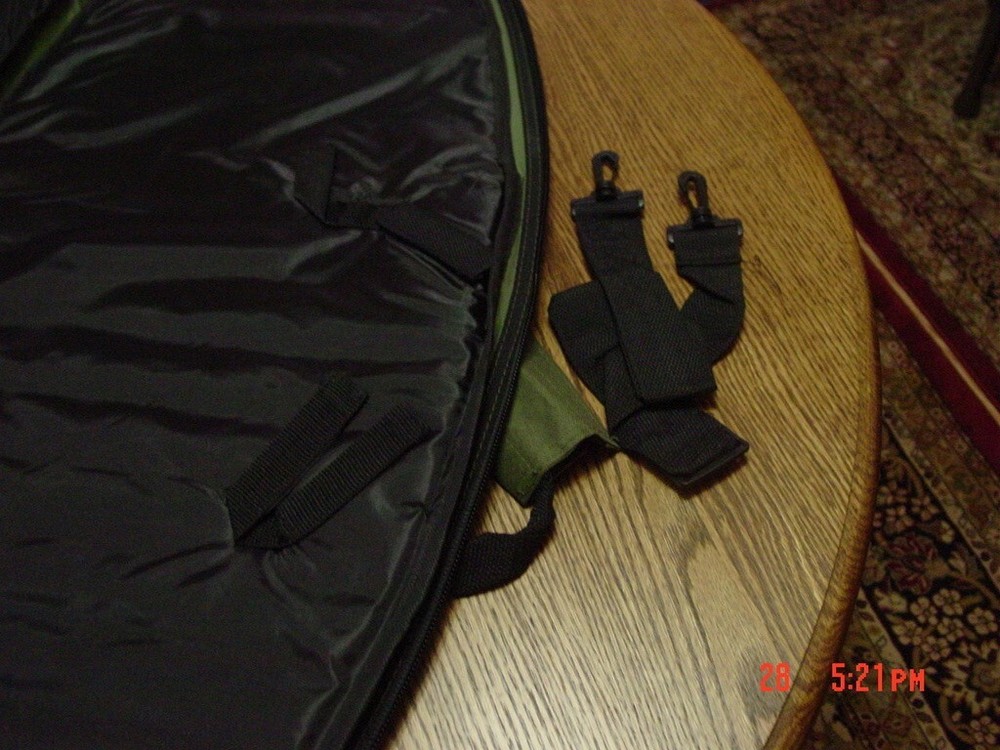 NWT Green Soft Side Bow Case by Strike Zone