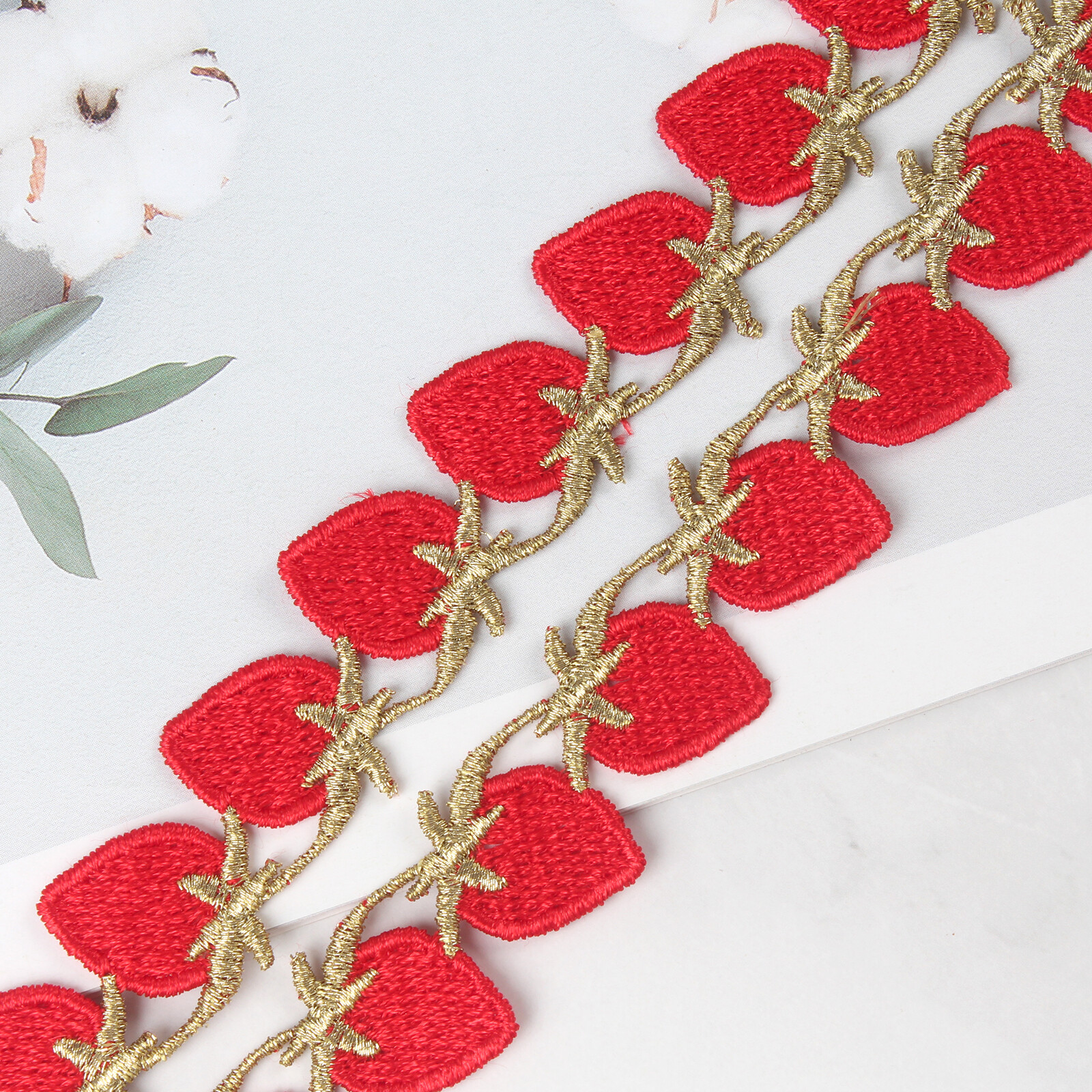 5 Yards Strawberries Shaped Embroidered Lace Trim Ribbon for Sewing Decoration