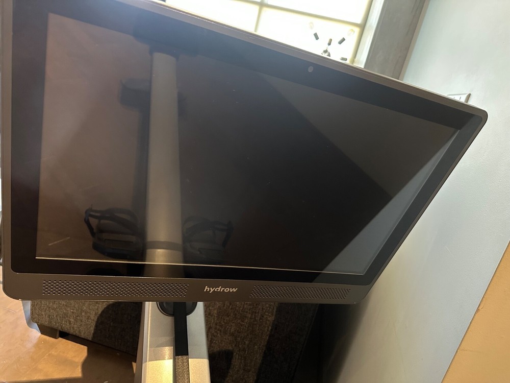 Hydrow Pro Rowing Machine - Excellent Condition & Low Meter usage