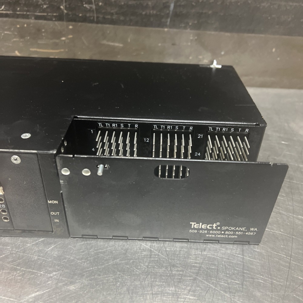 Telect 010-0128-0001 DSX1 PANEL 28-Termination Used Surplus