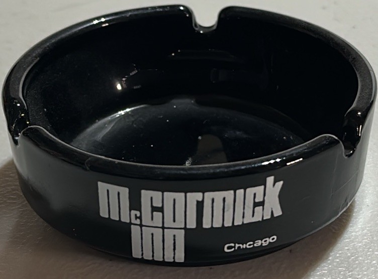 McCormick Inn Ashtray-Chicago, Illinois Vintage Ceramic (Black)