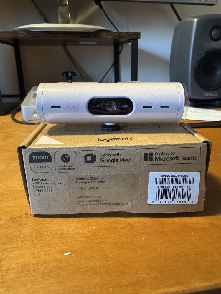 NEW OPEN BOX Logitech Brio 505 Webcam Pink Full HD