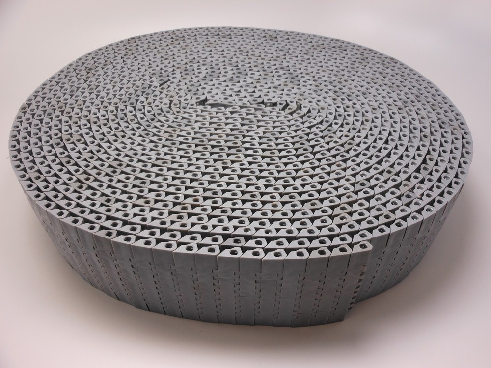 4" Flat Table Top Chain Plastic Conveyor Chain 131' #4380