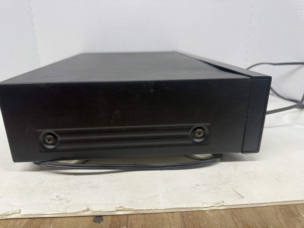 Pioneer Compact Disc CD Player PD-201 (NO REMOTE)