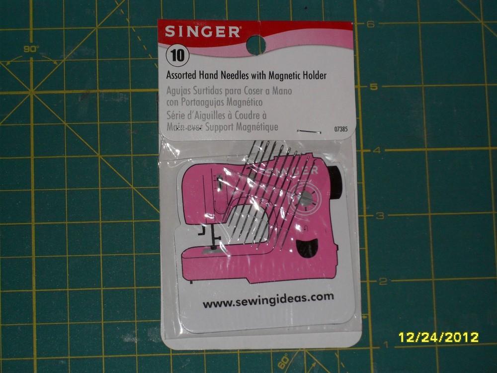 Singer ASSORTED HAND NEEDLES - 10 Pack with "Sewing Machine" Magnet