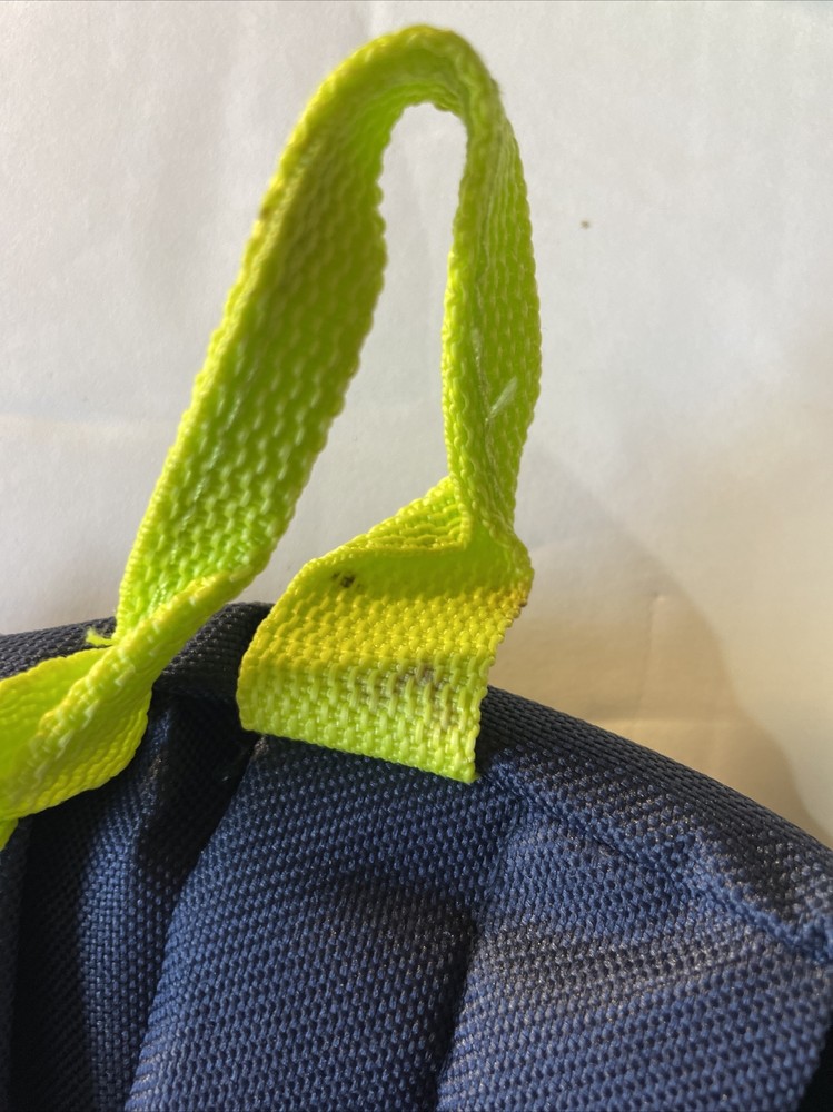 High Trails 17" Backpack 2 Mesh Pockets Padded Back Straps Aztec Print Pattern