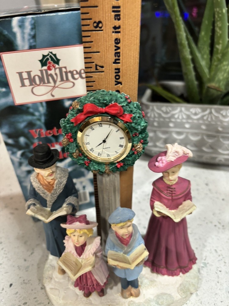 Hollytree Victorian Carollers Clock